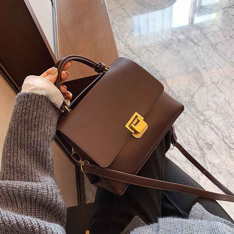 Single shoulder crossbody handbag