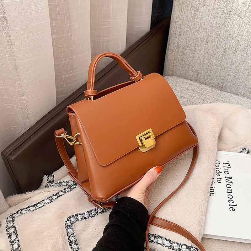 Single shoulder crossbody handbag