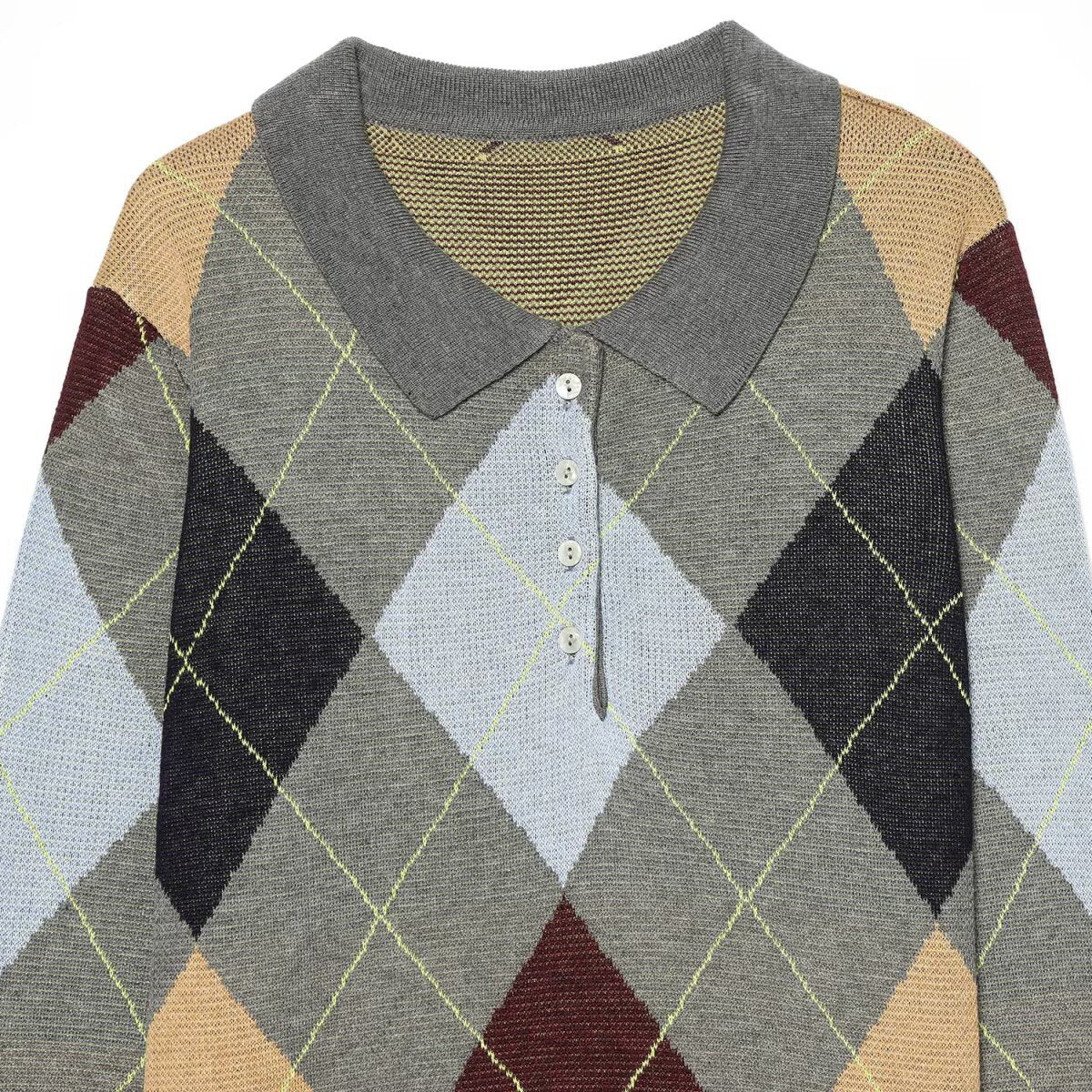 Versatile and minimalist diamond patterned knitted sweater for women