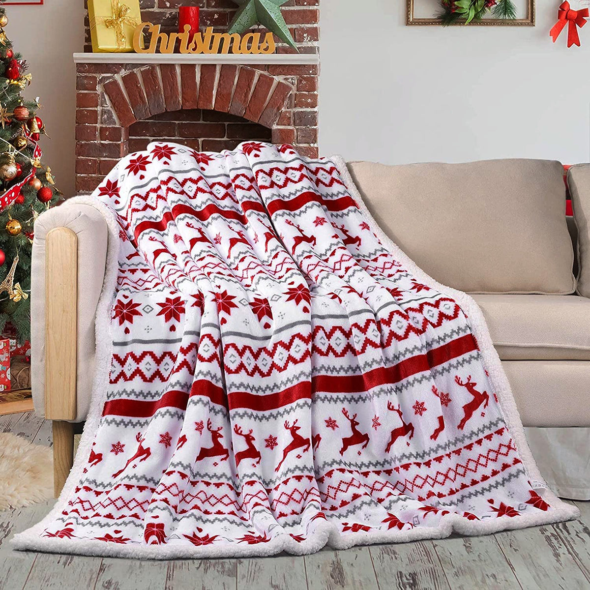Cozy Up with Our Flannel Christmas Blanket – Double Layered Snowflake Design for the Perfect Holiday Comfort